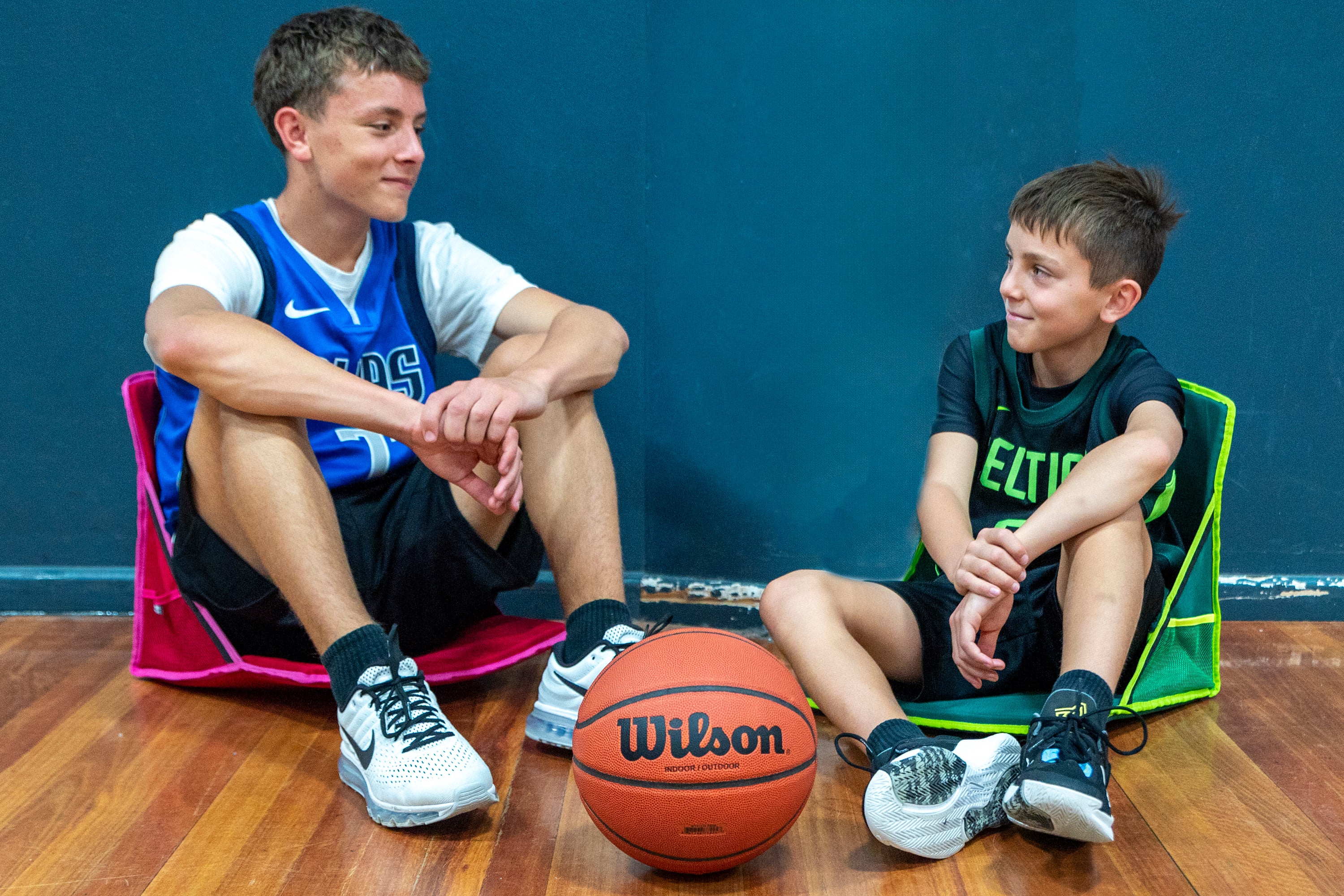 Gameday Throne™ - Cushioned Base + Back Support - The Green Machine (Green/Lime)